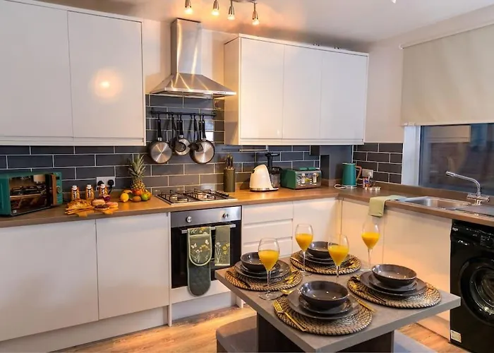 A Cosy, Elegant 3 Bed Suite