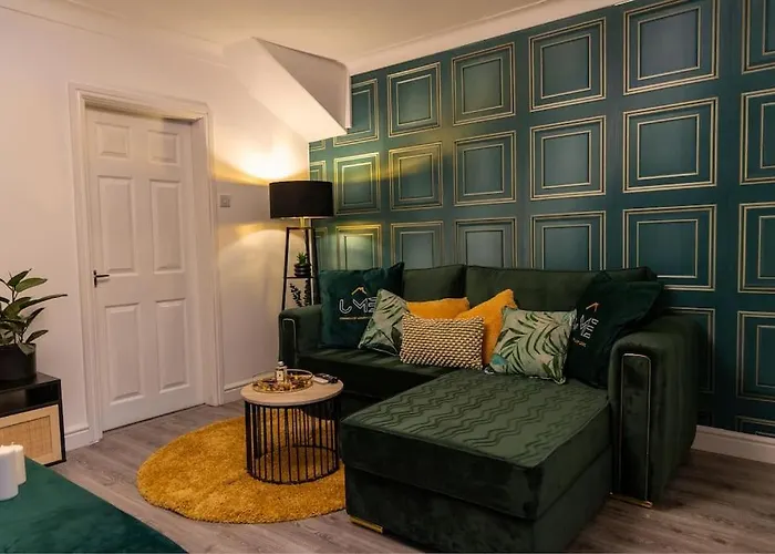 A Cosy, Elegant 3 Bed Suite